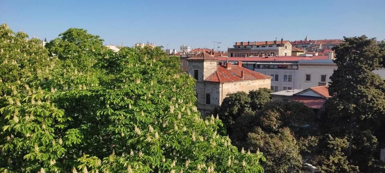 Greatstay - With Free Parking In Center Pola Appartamento